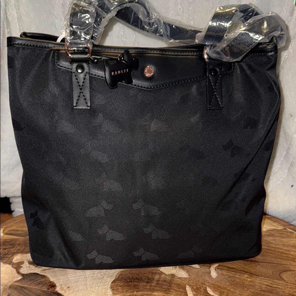 RADLEY LONDON Black Tote Bag Sleek Minimalist Design